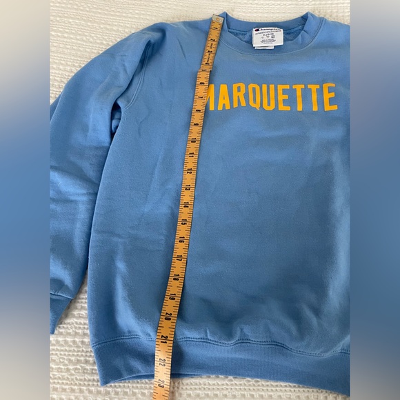 Marquette Crewneck - Picture 4 of 7